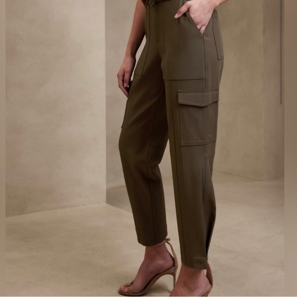 Women's Olive Cargo Pants - Picture 3 of 3